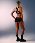 femme portant une brassière de sport hastko BRA N°38