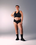 femme portant un shorty de sport sans couture hastko SHORTY N°19