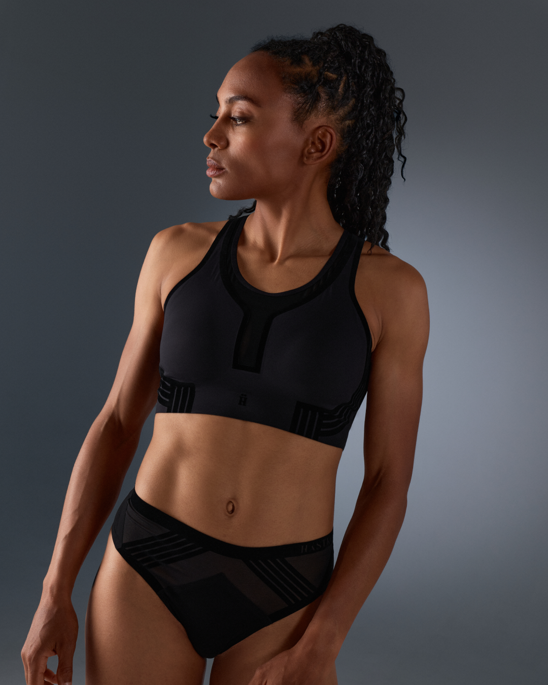 SPORTS BRA N°42 - TANGA N°23 SET