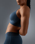 femme portant brassière de sport hastko BRA N°29 