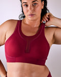 femme portant une brassière de sport hastko BRA N°42 