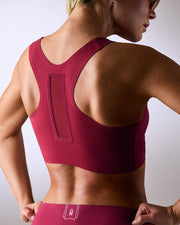 femme portant une brassière de sport hastko BRA N°42 