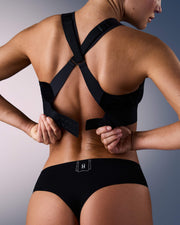 femme portant une brassière de sport hastko BRA N°92 