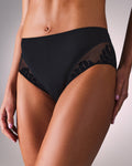 femme portant une culotte de sport sans couture hastko PANTY N°91 