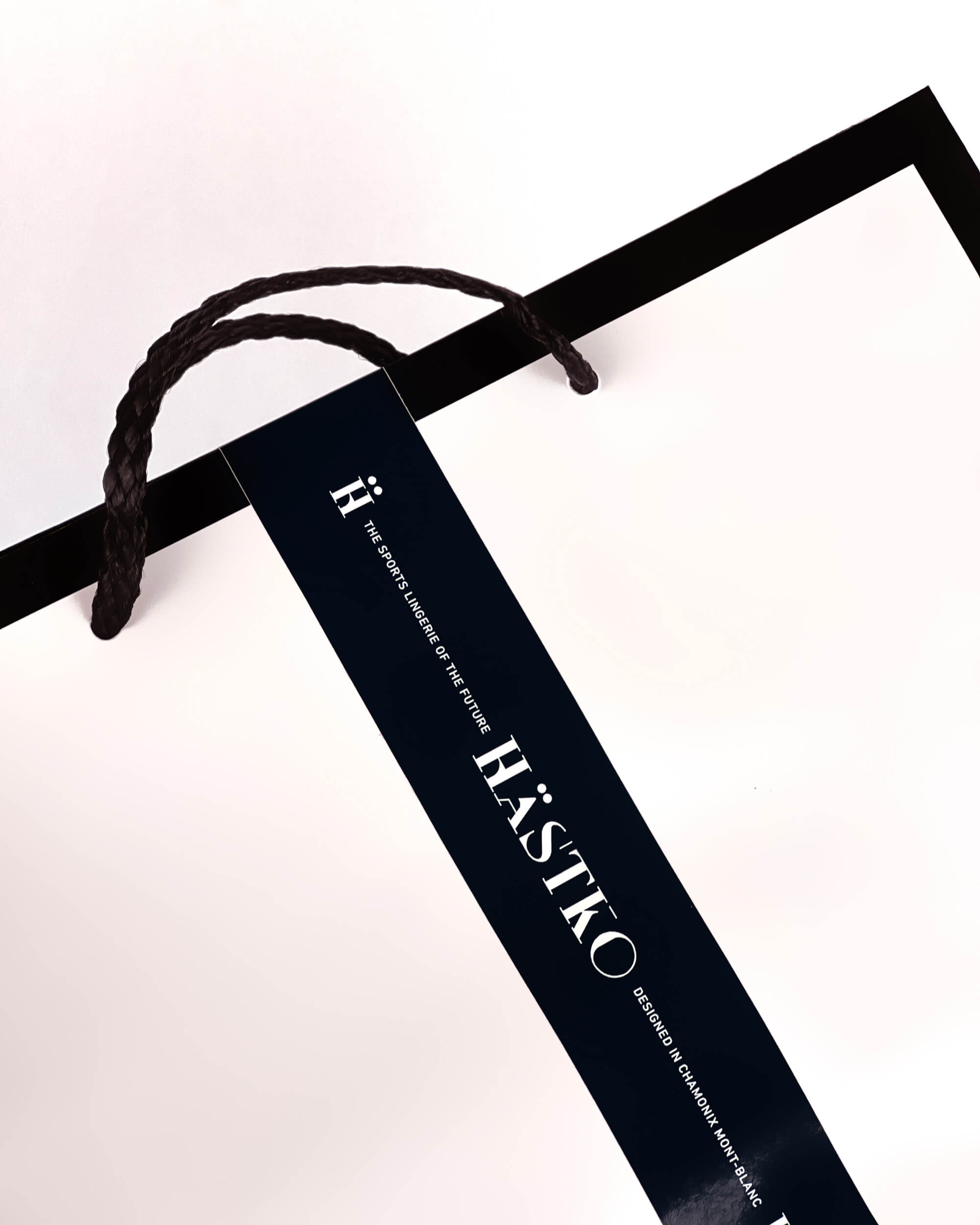 femme portant une culotte sans couture pour le sport sans coutures pour le sport #color_kaki