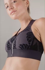 vidéo femme portant une brassière de sport hastko BRA N°92 