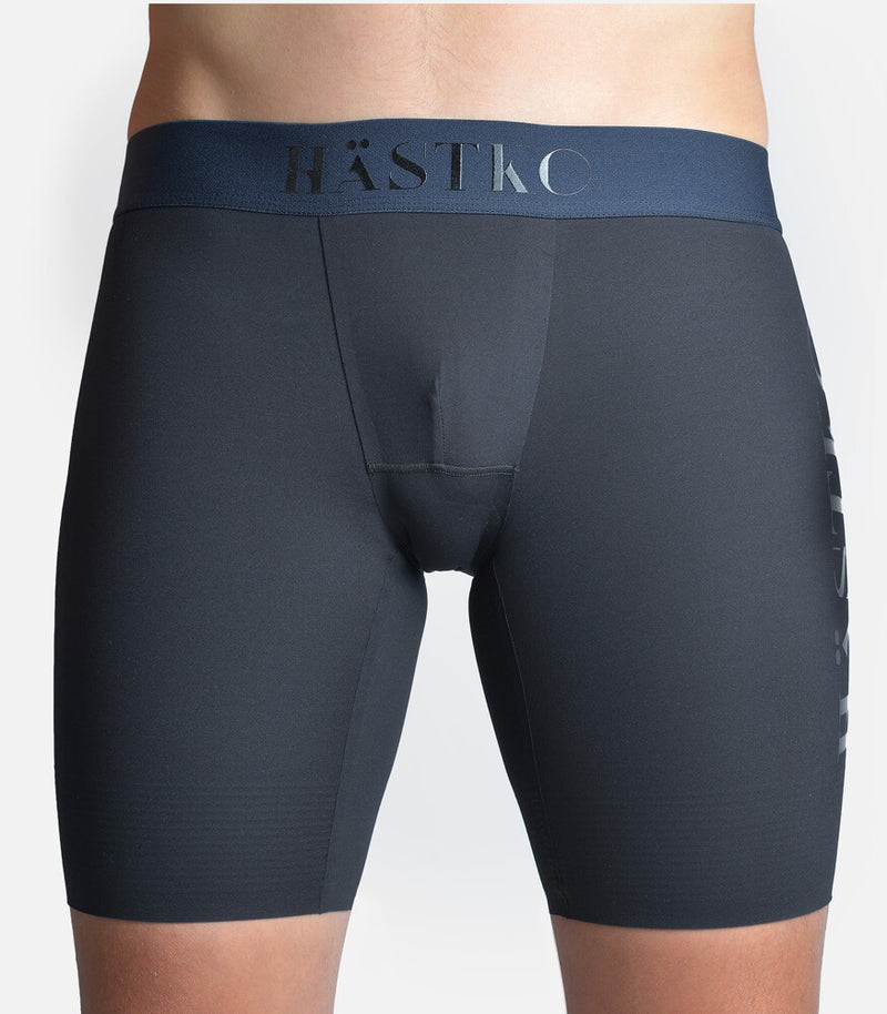 homme portant un boxer de sport #color_blueberry